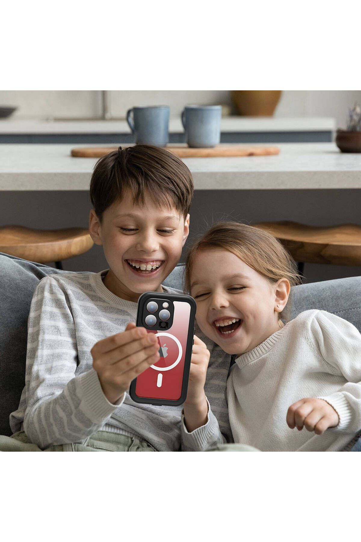 iPhone 15 Pro Uyumlu 1-1 Su Geçirmez Kılıf-Siyah iPhone 15 Pro Uyumlu 1-1 Su Geçirmez Kılıf-Siyah
